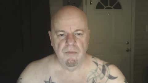 roinaz online show from May 25, 2026, 11:44 pm