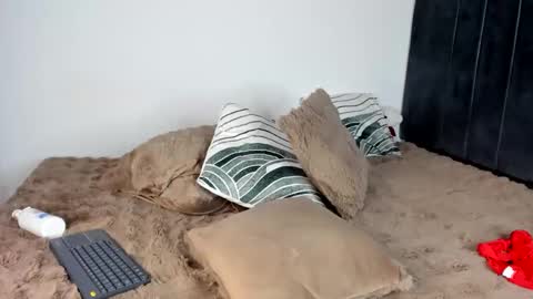 rojita30 online show from April 18, 2026, 7:58 pm