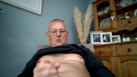 Snapshot of rokard121 chatting on January 23, 2025, 10:54 am rokard121 online show from January 23, 2025, 10:54 am