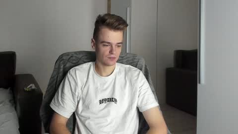 taylor fox online show from January 5, 2025, 6:56 am