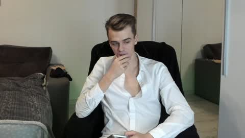 taylor fox online show from January 23, 2025, 3:54 pm