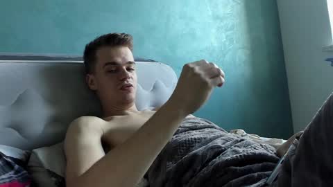 taylor fox online show from October 10, 2025, 10:25 am