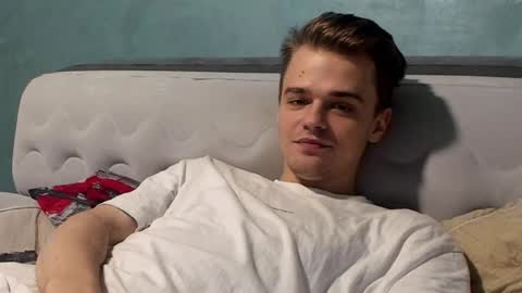 taylor fox online show from November 15, 2025, 5:09 pm