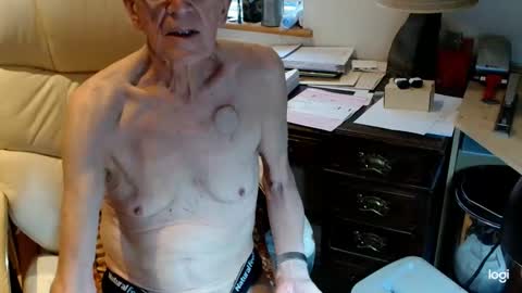 Snapshot of rolydawe chatting on March 7, 2026, 2:03 pm rolydawe online show from March 7, 2026, 2:03 pm