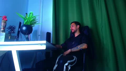 romaniamaster1 online show from April 22, 2026, 5:43 am