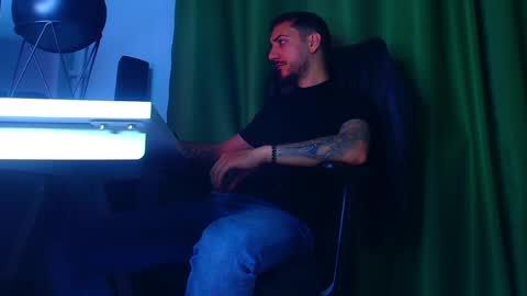 Snapshot of romaniamaster1 chatting on May 2, 2026, 7:19 pm romaniamaster1 online show from May 2, 2026, 7:19 pm