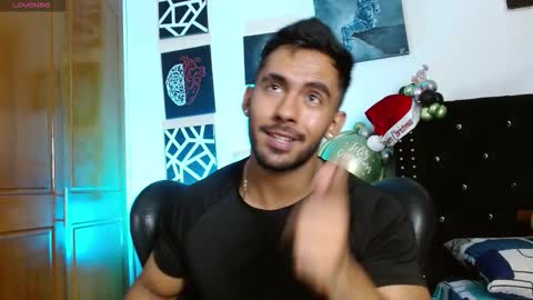 Roman online show from December 15, 2025, 5:28 pm