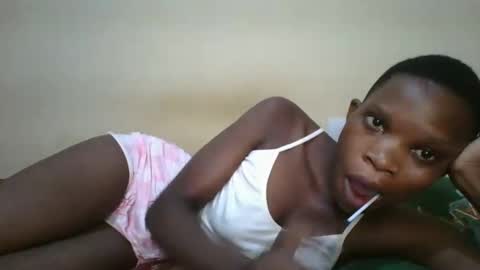 Snapshot of romantic2u4 chatting on February 10, 2026, 11:25 am Emma online show from February 10, 2026, 11:25 am