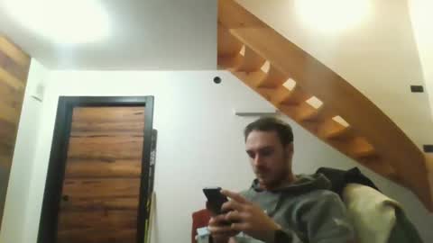 Snapshot of romanz123 chatting on December 12, 2024, 9:48 pm romanz123 online show from December 12, 2024, 9:48 pm