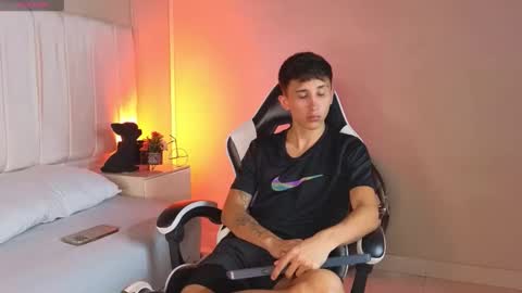 Rome online show from April 14, 2026, 7:53 pm