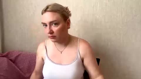 Snapshot of romeliamimozo chatting on June 12, 2026, 5:17 am Alya online show from June 12, 2026, 5:17 am
