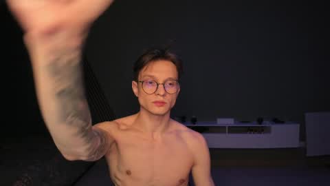 Romeo online show from December 22, 2024, 4:06 am