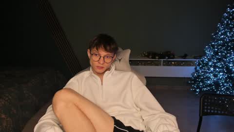 Romeo online show from January 4, 2025, 2:35 am