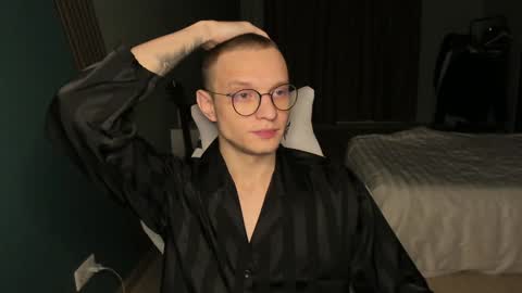 Romeo online show from January 30, 2025, 8:53 pm