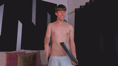 Romeo Ricci online show from March 11, 2026, 5:19 pm