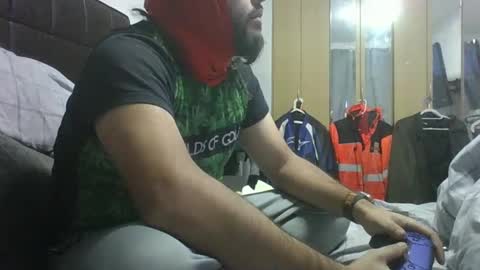 romeoisnotperfectbuthetries online show from January 18, 2025, 3:27 pm
