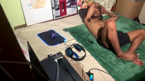 Snapshot of romeotyn chatting on February 11, 2025, 2:35 am romeotyn online show from February 11, 2025, 2:35 am