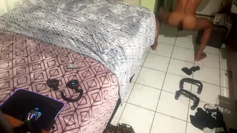 Snapshot of romeotyn chatting on February 19, 2025, 12:33 pm romeotyn online show from February 19, 2025, 12:33 pm