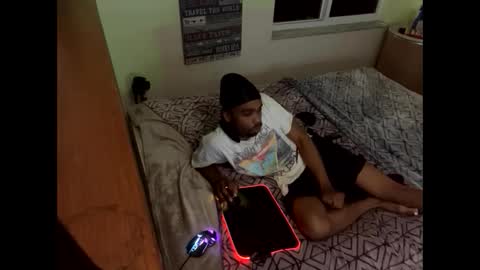 Snapshot of romeotyn chatting on February 20, 2025, 10:16 am romeotyn online show from February 20, 2025, 10:16 am