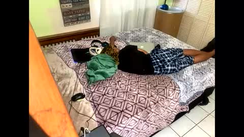 Snapshot of romeotyn chatting on February 27, 2025, 1:49 pm romeotyn online show from February 27, 2025, 1:49 pm