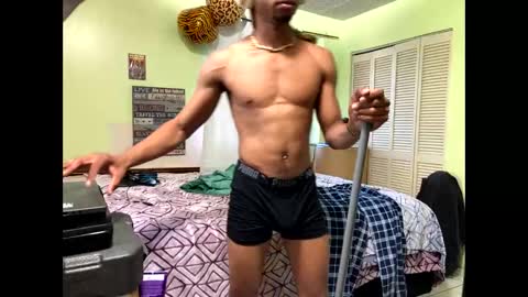 Snapshot of romeotyn chatting on February 27, 2025, 9:04 pm romeotyn online show from February 27, 2025, 9:04 pm