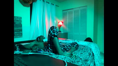 Snapshot of romeotyn chatting on March 2, 2025, 8:05 am romeotyn online show from March 2, 2025, 8:05 am