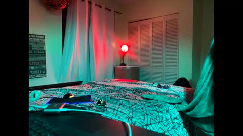 Snapshot of romeotyn chatting on March 2, 2025, 11:07 am romeotyn online show from March 2, 2025, 11:07 am