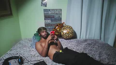 Snapshot of romeotyn chatting on September 18, 2025, 6:15 am romeotyn online show from September 18, 2025, 6:15 am