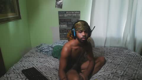 Snapshot of romeotyn chatting on September 23, 2025, 1:14 pm romeotyn online show from September 23, 2025, 1:14 pm