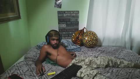 Snapshot of romeotyn chatting on September 25, 2025, 2:32 pm romeotyn online show from September 25, 2025, 2:32 pm