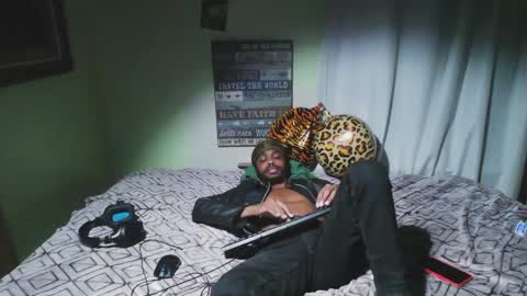 Snapshot of romeotyn chatting on October 1, 2025, 6:41 am romeotyn online show from October 1, 2025, 6:41 am