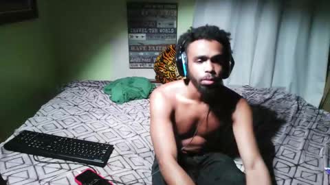 Snapshot of romeotyn chatting on October 8, 2025, 1:03 am romeotyn online show from October 8, 2025, 1:03 am