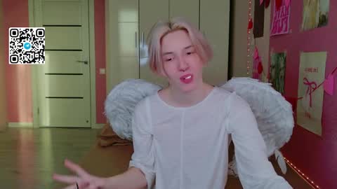 Snapshot of ron_vilss chatting on March 11, 2026, 10:43 am Ron online show from March 11, 2026, 10:43 am