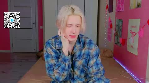 Snapshot of ron_vilss chatting on March 13, 2026, 1:01 am Ron online show from March 13, 2026, 1:01 am