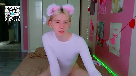 Snapshot of ron_vilss chatting on March 26, 2026, 3:34 am Ron online show from March 26, 2026, 3:34 am