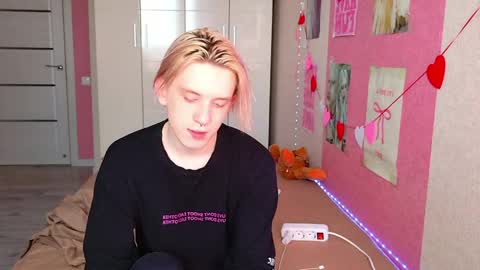 Snapshot of ron_vilss chatting on April 6, 2026, 8:59 am Ron online show from April 6, 2026, 8:59 am