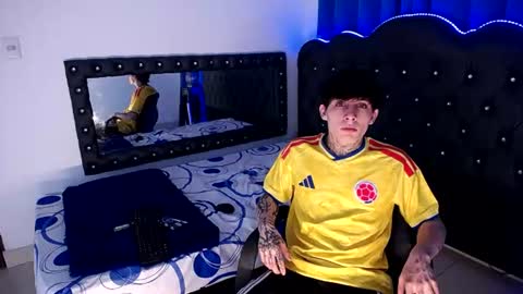 ronal_skinny online show from July 16, 2026, 4:07 am