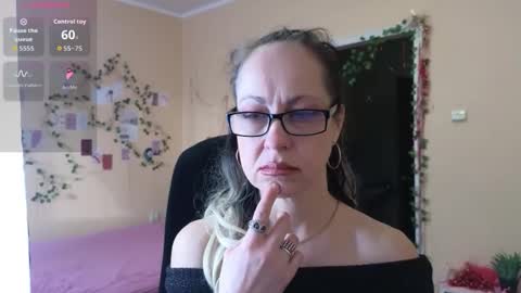 Snapshot of ronda_roni chatting on January 16, 2026, 6:06 am ronda_roni online show from January 16, 2026, 6:06 am