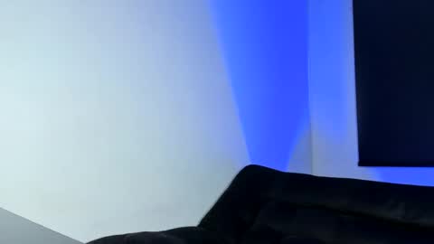 Ronnie online show from July 28, 2026, 7:39 pm