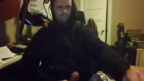 Snapshot of ronniejohnston13 chatting on March 15, 2026, 12:27 am ronniejohnston13 online show from March 15, 2026, 12:27 am
