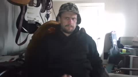 Snapshot of ronniejohnston13 chatting on March 19, 2026, 10:03 pm ronniejohnston13 online show from March 19, 2026, 10:03 pm