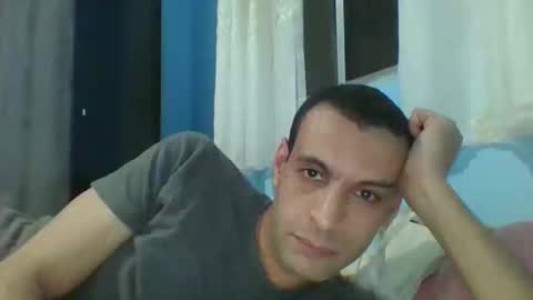 ronny online show from October 2, 2025, 12:06 am