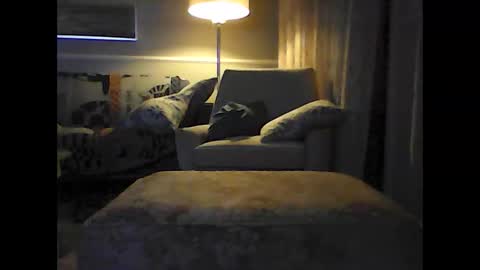 Snapshot of ronvlv chatting on June 3, 2026, 2:03 am ronvlv online show from June 3, 2026, 2:03 am