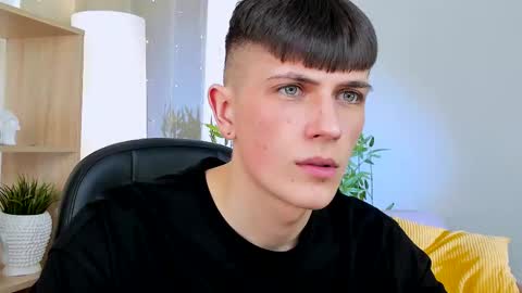 Rony online show from March 13, 2026, 1:29 pm