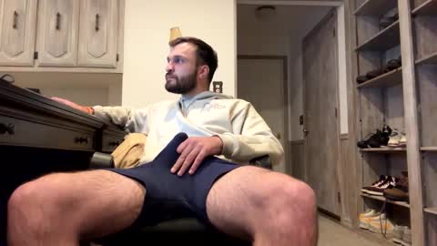Snapshot of roofguy11 chatting on January 9, 2025, 6:36 pm roofguy11 online show from January 9, 2025, 6:36 pm