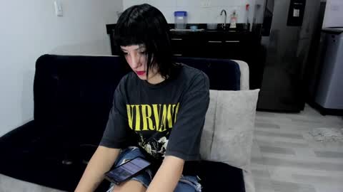 Snapshot of room312_ chatting on December 3, 2024, 6:06 pm Twelve 3 Inst Twelve 312002 Twitter Room312 2002 online show from December 3, 2024, 6:06 pm