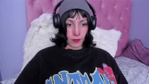 Snapshot of room312_ chatting on December 24, 2024, 4:30 pm Twelve 3 Inst Twelve 312002 Twitter Room312 2002 online show from December 24, 2024, 4:30 pm