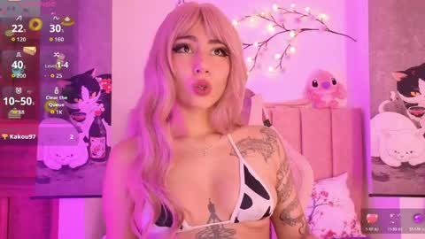 Snapshot of roose_eva chatting on May 25, 2026, 4:57 pm roose eva online show from May 25, 2026, 4:57 pm