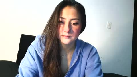 Snapshot of roosmery_ chatting on July 17, 2026, 1:18 pm roosmery_ online show from July 17, 2026, 1:18 pm