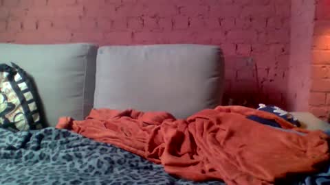 rootbott online show from September 22, 2025, 1:24 pm